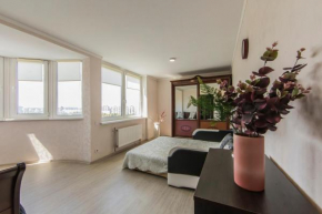 Super view, luxury apartment near Chernihiv metro.